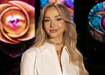 “Selin the Queen” brenda shtëpisë së BBVIP 5/ Balerinë, moderatore dhe influencere, kush është Selin Bollati?