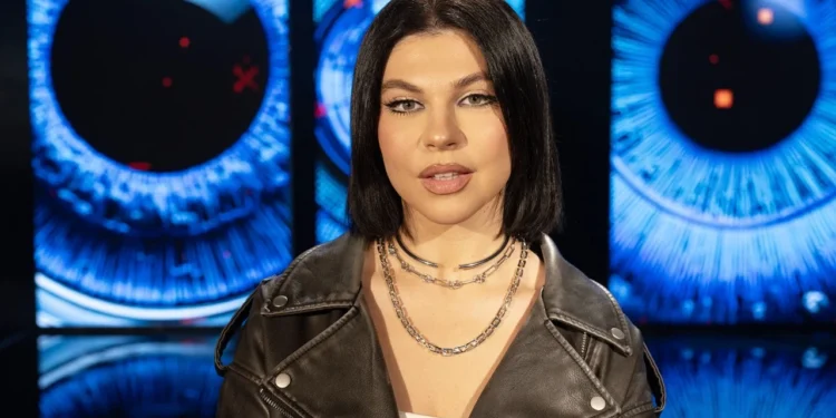 Këngëtare, tekstshkruese dhe kompozitore/ Lore futet në shtëpinë e Big Brother VIP 5