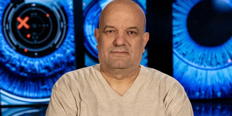 Opozitari më i famshëm në rrjetet sociale, Ilir Vrenozi bëhet pjesë e shtëpisë më të madhe në Shqipëri: Pres të më vizitojë Edi Rama