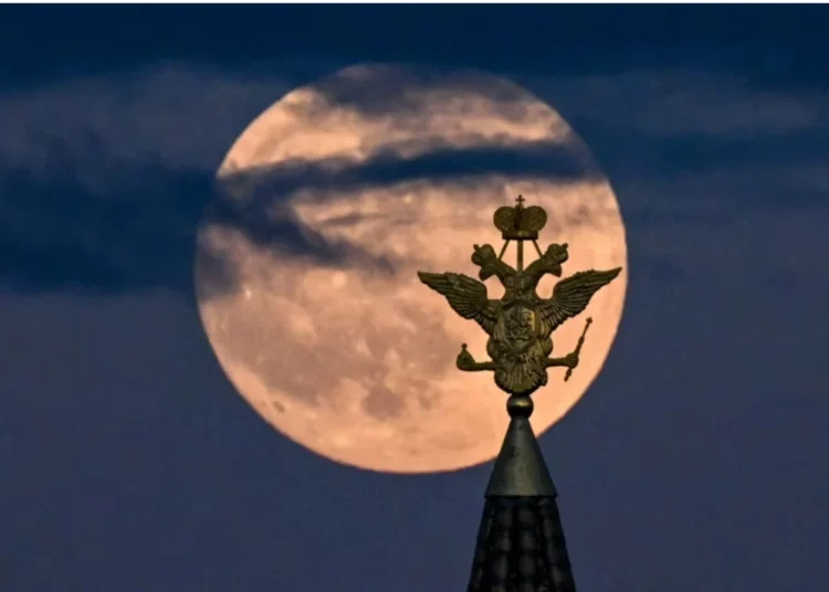 Stacioni hënor ruso-kinez, Rusia planifikon central bërthamor në Hënë