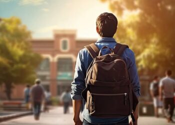 Alarm nga BERZH: Një në katër shqiptarë me arsim të lartë është larguar nga vendi