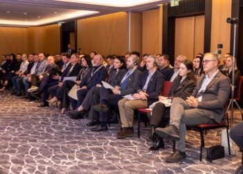 Biznesi shqiptar dhe ai britanik takohen në Londër në Konferencën e BNA