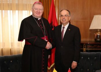 Mirosław Adamczyk, Nunci i ri Apostolik në Shqipëri