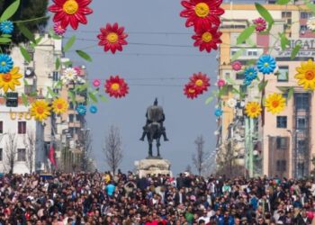 Festimet për Ditën e Verës bllokojnë rrugët në Tiranë!  Si do të kufizohet qarkullimi për dy ditë